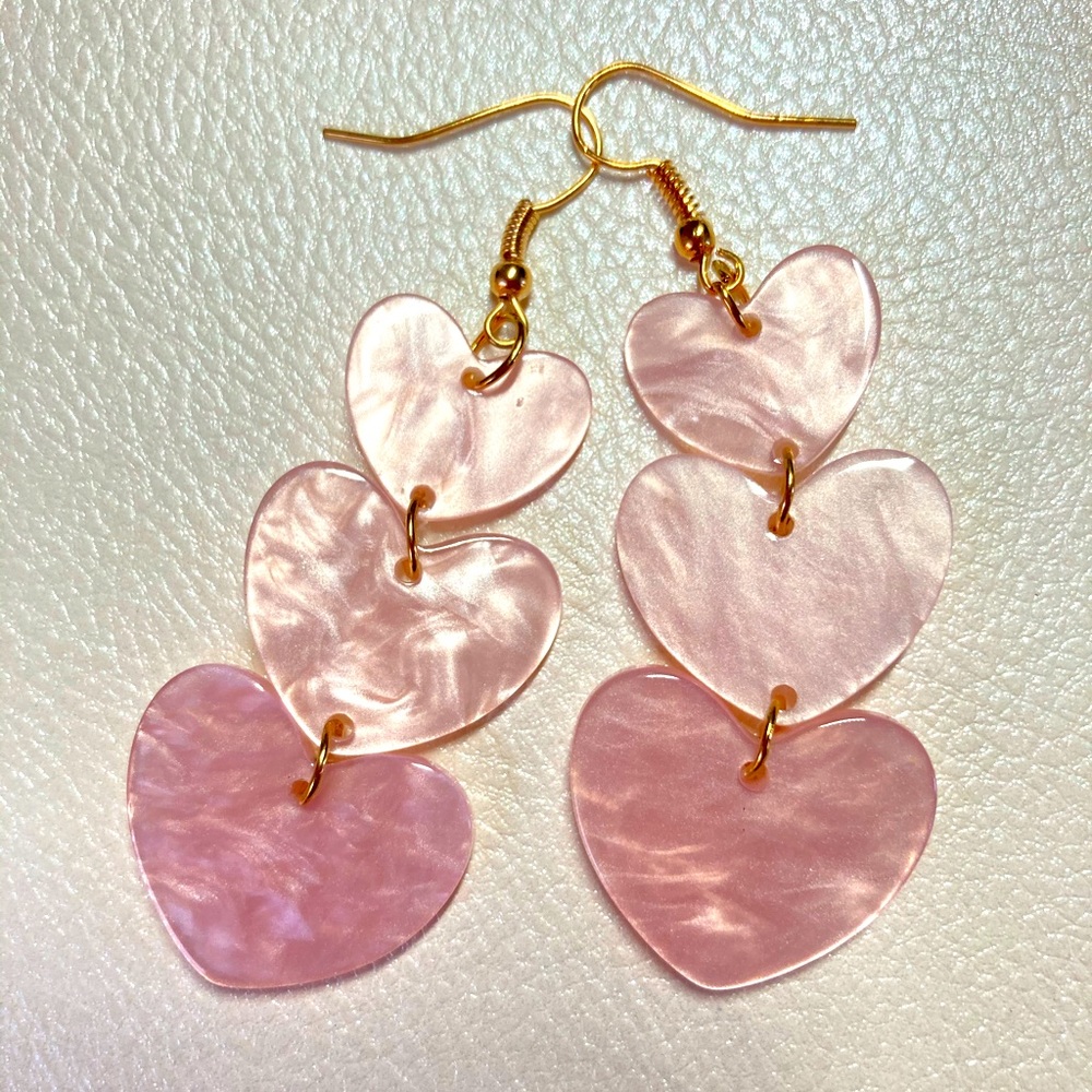 ⭐️Acrylic Pink Heart 💖 Long Earrings - Picture 3 of 5